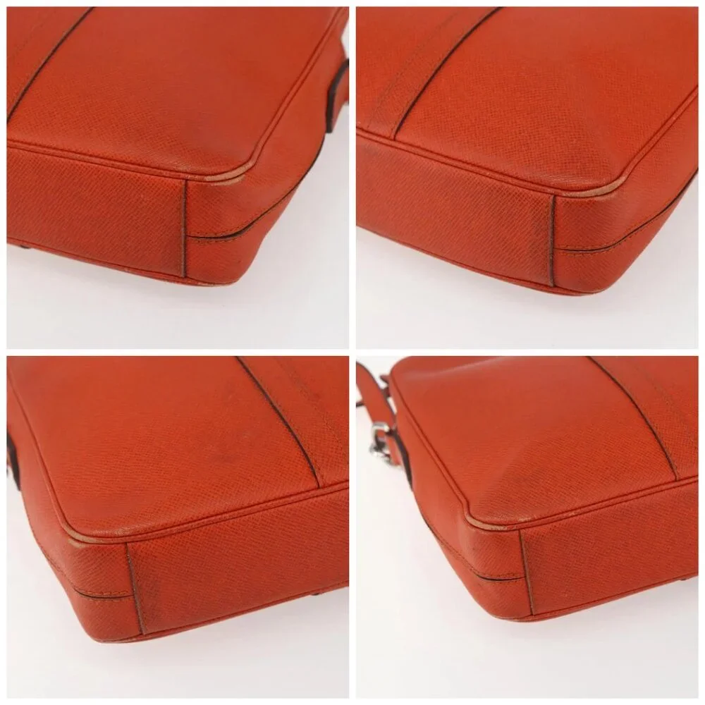 LOUIS VUITTON Taiga Porte Documents Voyage Bag Orange M30637 LV Auth 156354